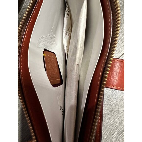 Coach Noa Beige Pop-Up Signature Messenger Bag - Picture 10 of 12